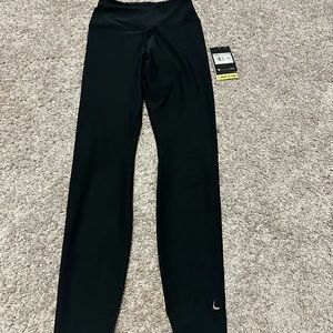 Brand new Nike leggings Sculpt Hyper Tight Fit